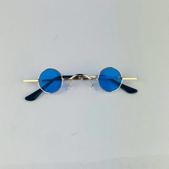 Accessories - blue vampire frame small round sunglasses